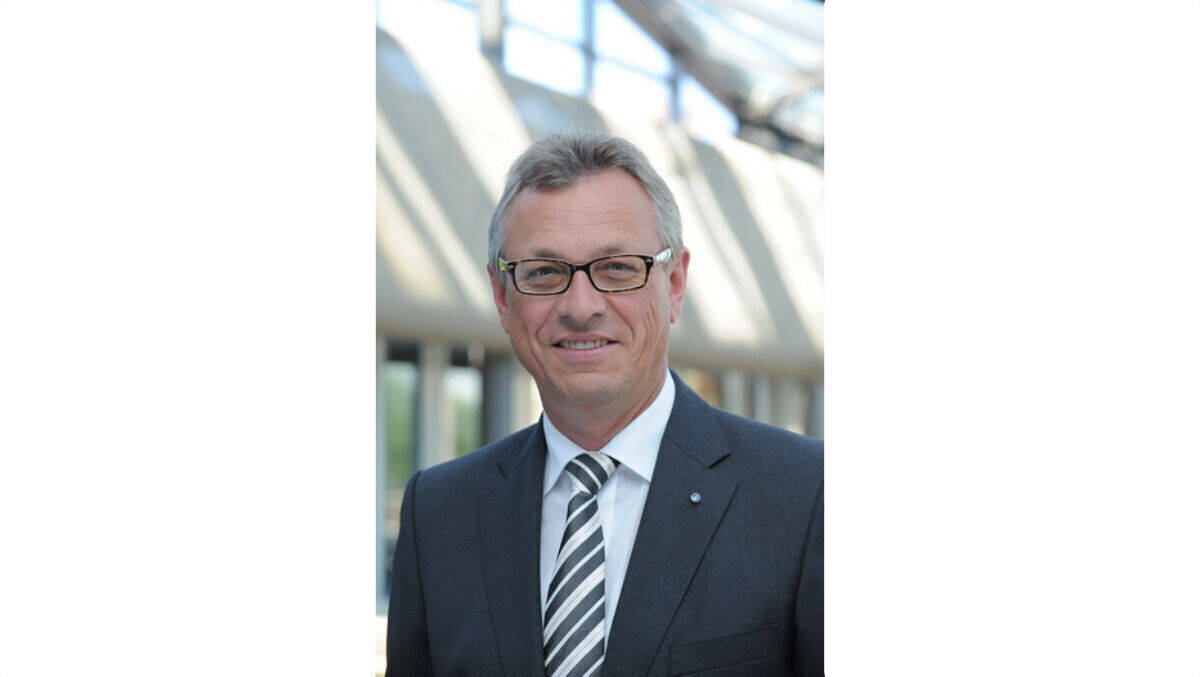 Siegfried Schneider verlässt die Bayerische Landeszentrale für neue Medien.