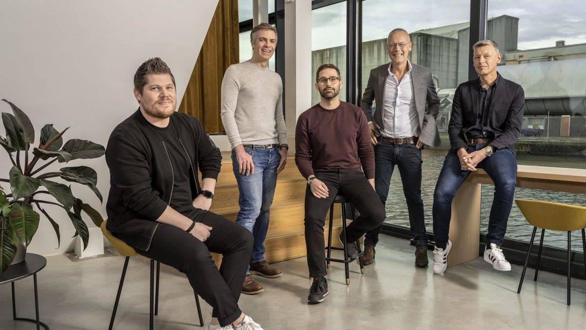 Sie sind Carlyls (von links): Dimi Albers (CEO), Daniel Rupp (CFO), Frank Schmid (COO), Paul Manuel (Co-Founder), Bart Manuel (Co-Founder)