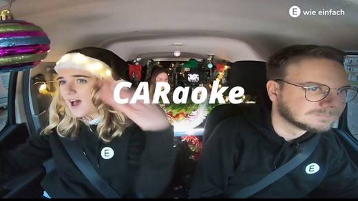 Ihr singt, wie fahren: Im "CARaoke" von E wie Einfach mussten die Fahrgäste so laut wie möglich singen.