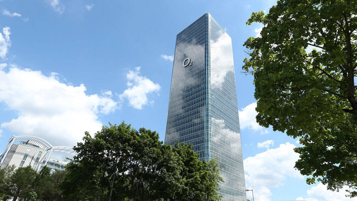 Der O2-Tower in München. 