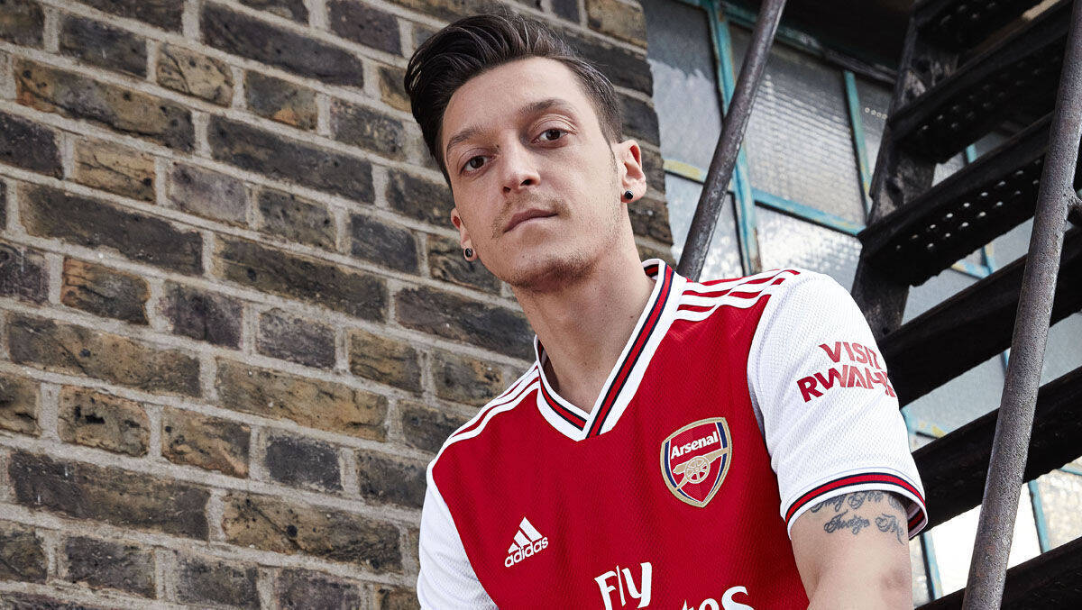Mesut Özil wird von Adidas ausgerüstet.
