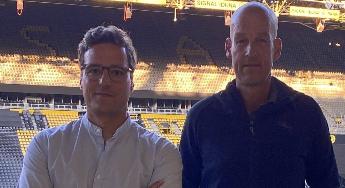 Gemeinsame Sache: Marcus Diekmann und BVB-Geschäftsführer Carsten Cramer (re).