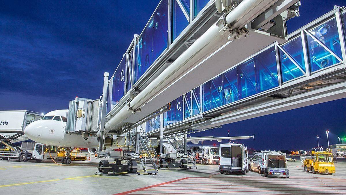 Für O2 als exklusivem Partner bringt der Flughafen München seine Fluggastbrücken erstmals in die Vermarktung.