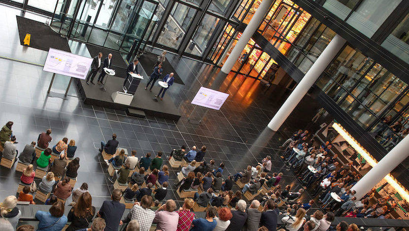 Das Führungsteam der SWMH um CEO Christian Wegner hat in Townhall Meetings in Stuttgart und München die Unternehmensstrategie vorgestellt
