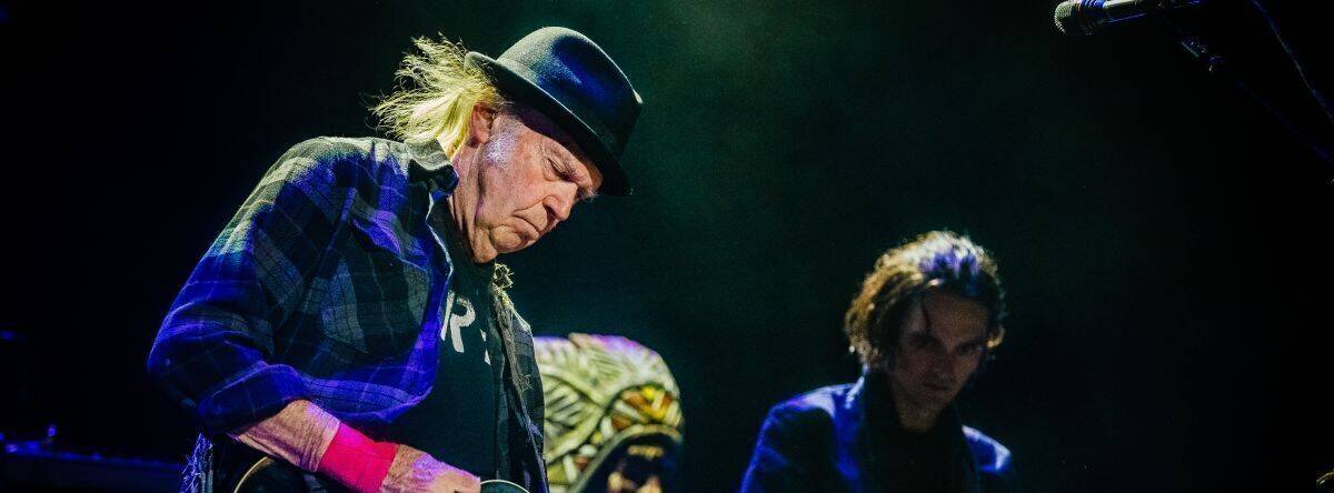 Neil Young beim Konzert 2019.