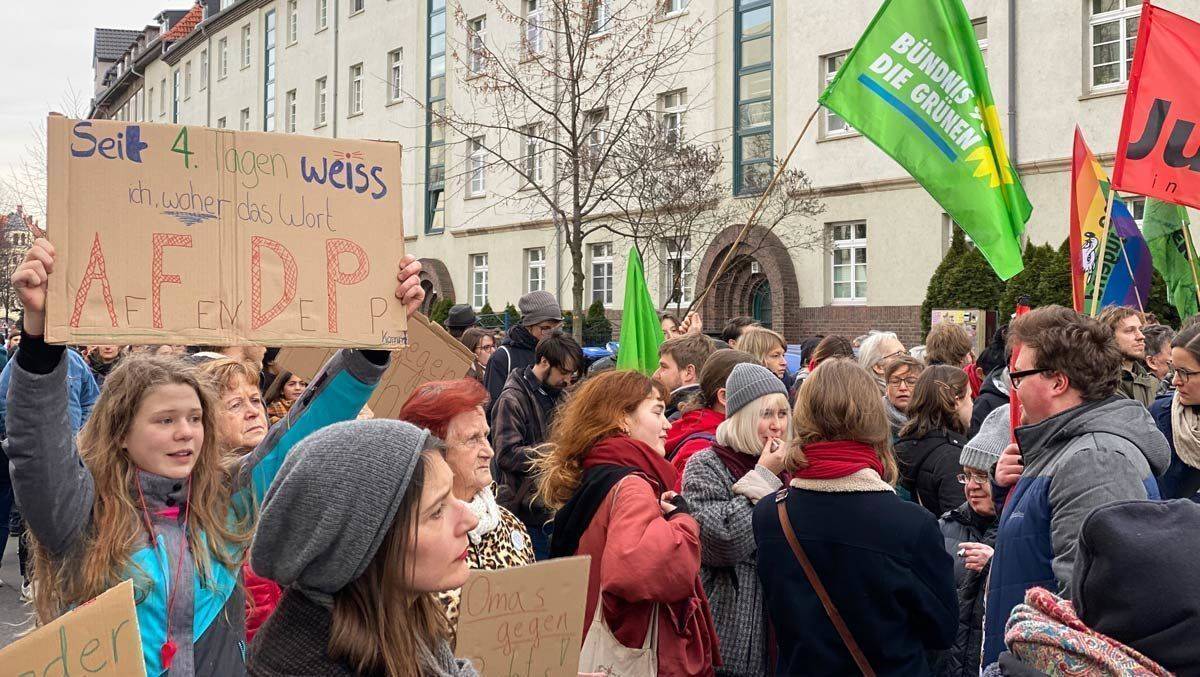 Demonstration in Thüringen nach dem Polit-Chaos der vergangenen Woche.